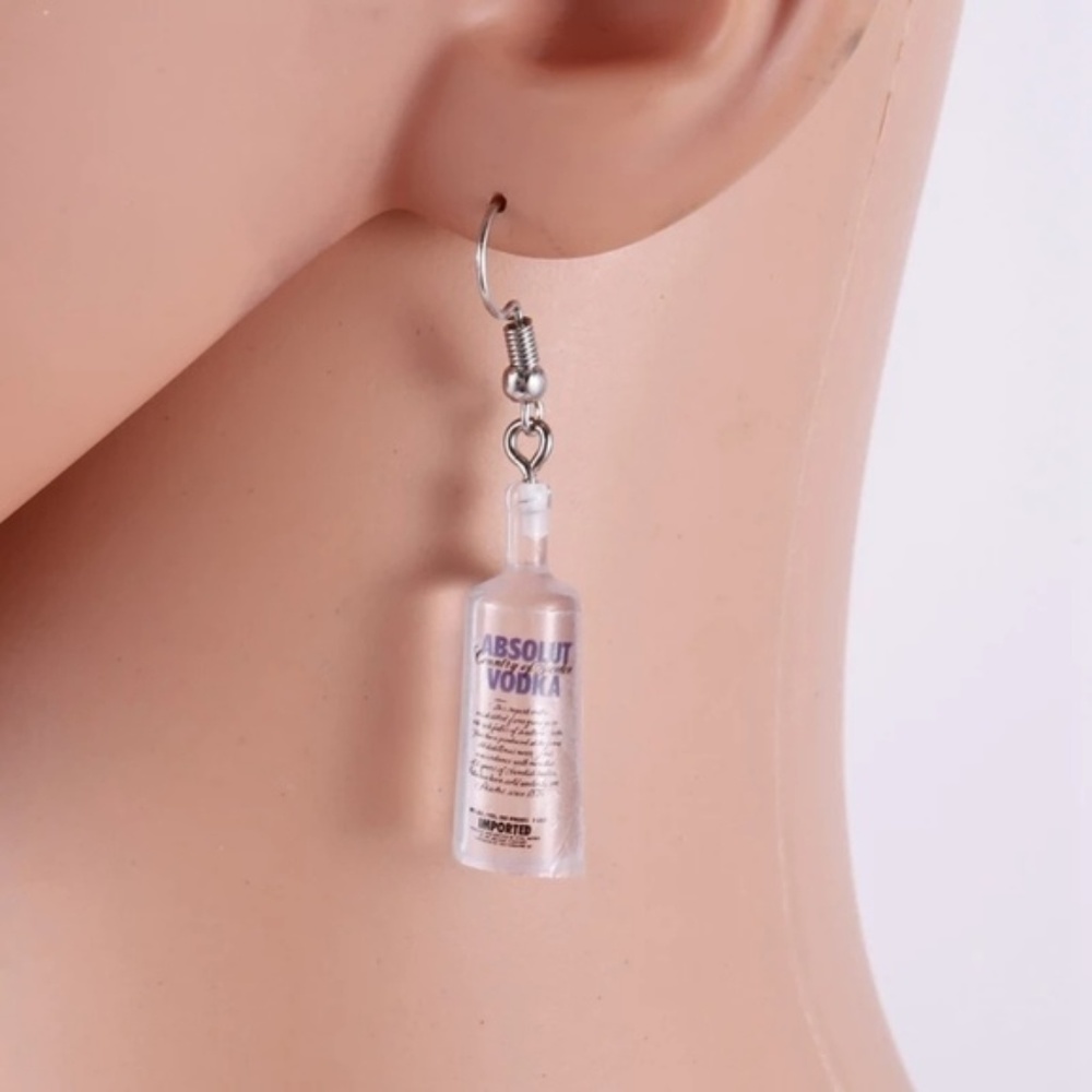 NIP Vodka Earrings Liquor Bottle Dangle - Picture 3 of 5